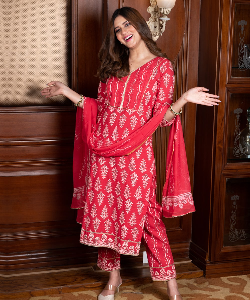 Kurtis for Women | Buy Ladies Kurti Online in India by ramraj-cotton - Issuu
